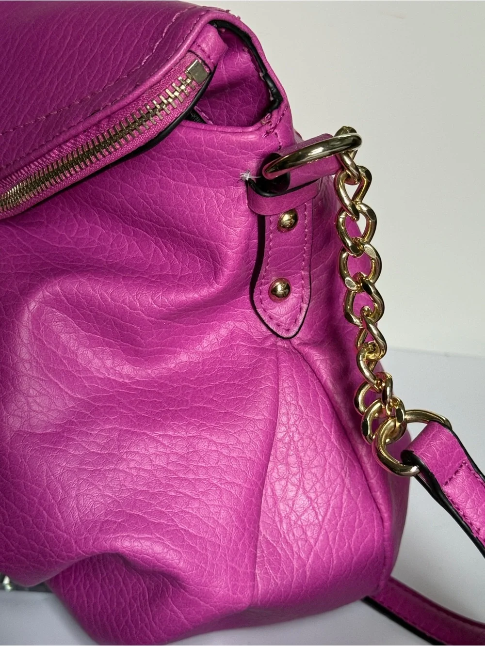 Juicy Couture Greta Flap Crossbody Bag Fuchsia Pink Gold Chain Y2K Hobo Purse